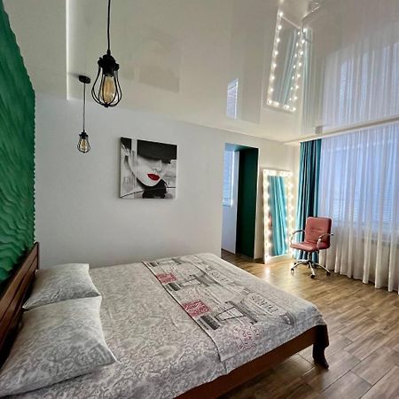 Studio Apartment Center Kremenchuk Exterior foto